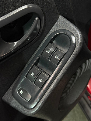 Renault Duster Privilege, 2012 года, пробег 193000 км