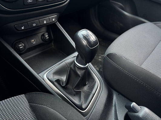 Hyundai Solaris Super Series + Winter, 2019 года, пробег 190147 км