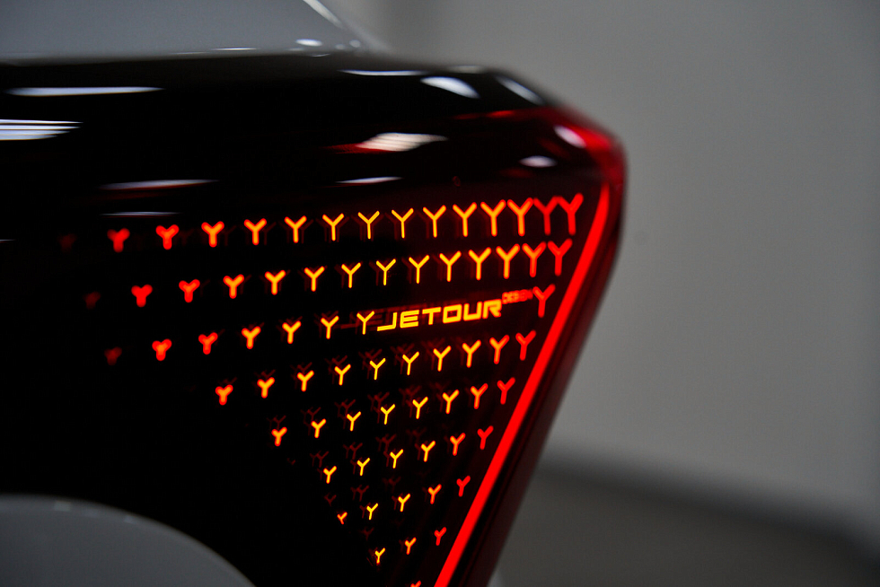 JETOUR X70+ Комфорт, белый