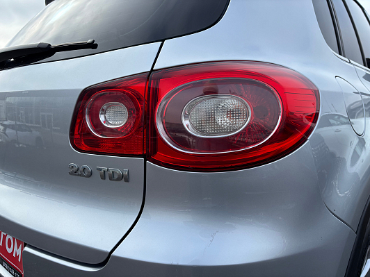 Volkswagen Tiguan Track&Field, 2010 года, пробег 235583 км