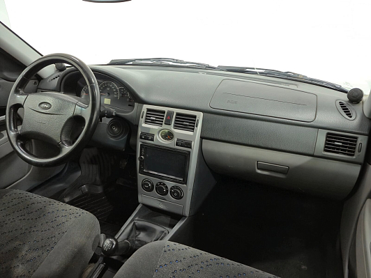 Lada (ВАЗ) Priora Люкс, 2009 года, пробег 189465 км