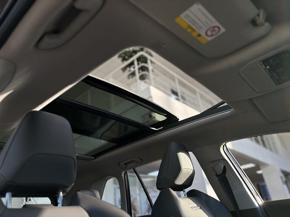 Toyota RAV4 Adventure, черный