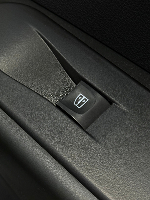 Renault Kaptur Drive, 2018 года, пробег 201000 км