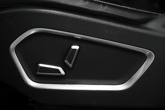 Geely Atlas Pro Luxury, 2023 года, пробег 99500 км
