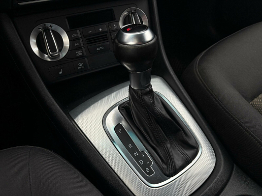 Audi Q3, 2012 года, пробег 215883 км