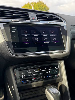 Volkswagen Tiguan R-Line, 2021 года, пробег 97115 км