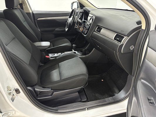 Mitsubishi Outlander, 2013 года, пробег 189757 км