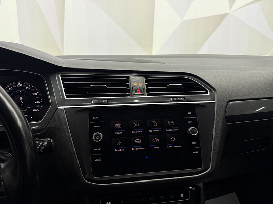 Volkswagen Tiguan Highline, 2018 года, пробег 124500 км