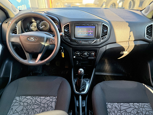 Lada (ВАЗ) XRAY Comfort, 2017 года, пробег 95371 км