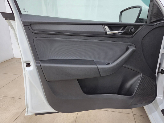 Skoda Rapid Hockey Edition Active, 2019 года, пробег 77842 км