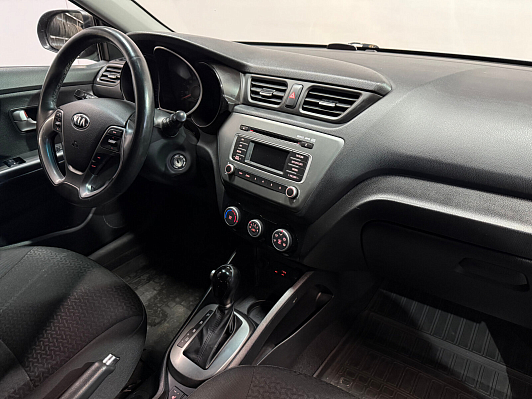 Kia Rio, 2016 года, пробег 120000 км