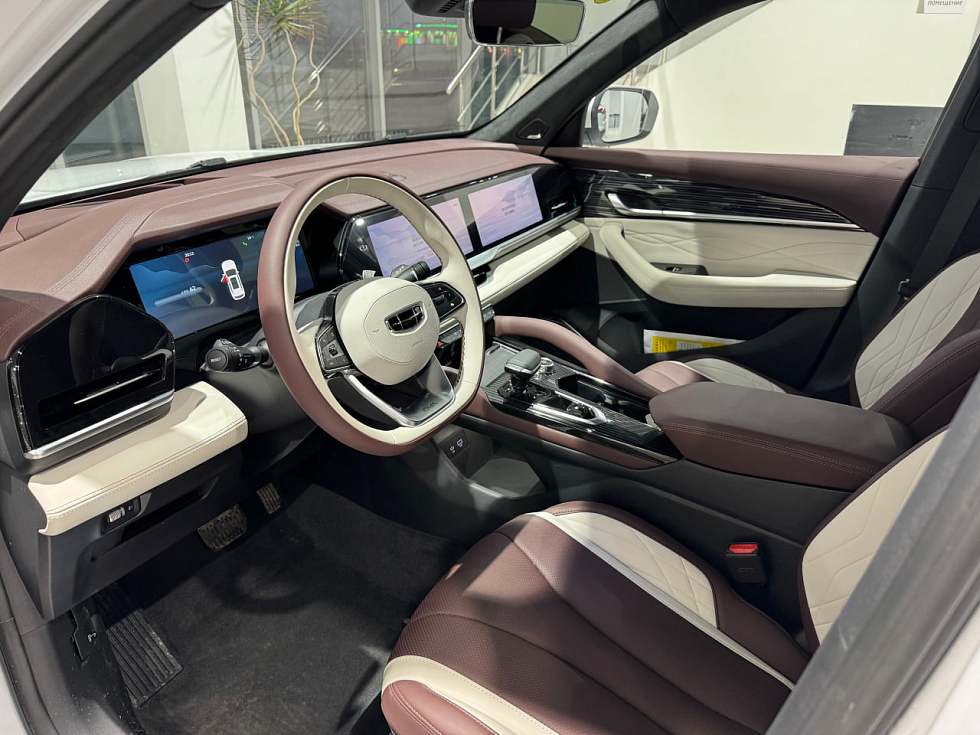 Geely Monjaro Flagship, белый