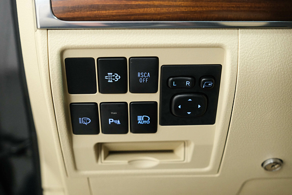 Toyota Land Cruiser, 2016 года, пробег 235278 км