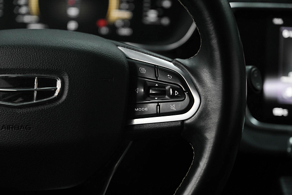 Geely Atlas Pro Luxury, 2023 года, пробег 99500 км
