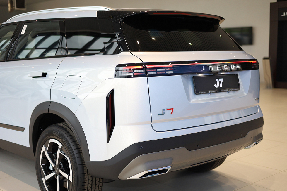 Jaecoo J7 Supreme, серебряный