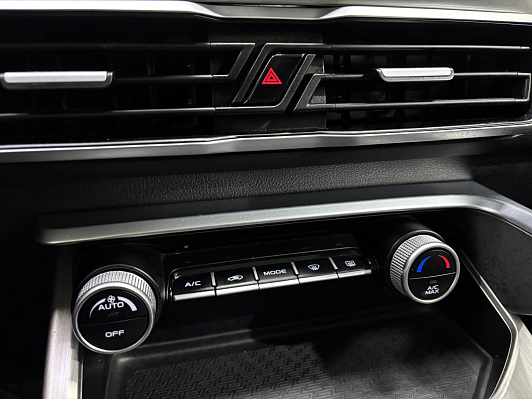 Geely Coolray Flagship, 2021 года, пробег 40825 км