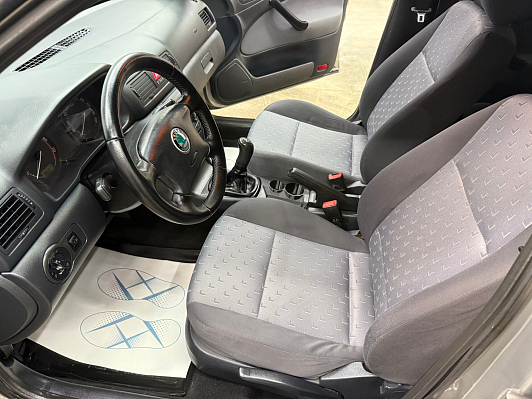 Skoda Octavia, 2007 года, пробег 233661 км