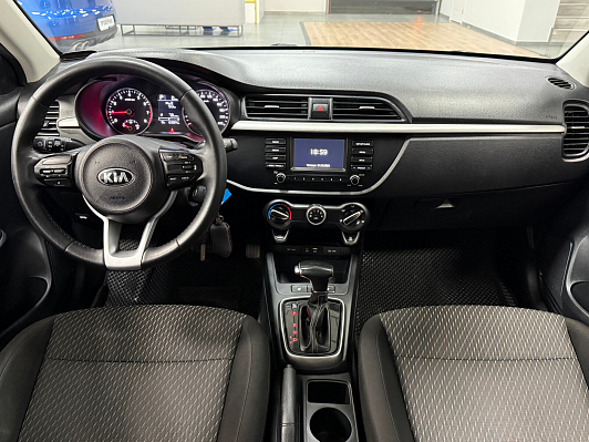 Kia Rio Comfort, 2018 года, пробег 123000 км