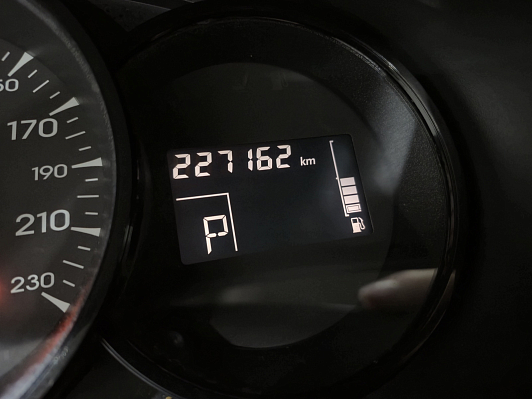 Renault Fluence, 2011 года, пробег 227162 км