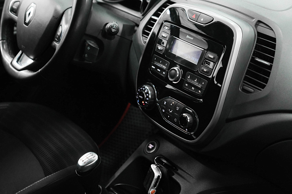 Renault Kaptur Drive, 2019 года, пробег 139000 км