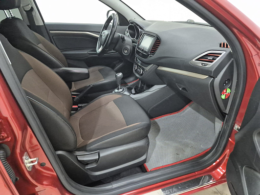 Lada (ВАЗ) Vesta Exclusive (2018-2019), 2017 года, пробег 98435 км