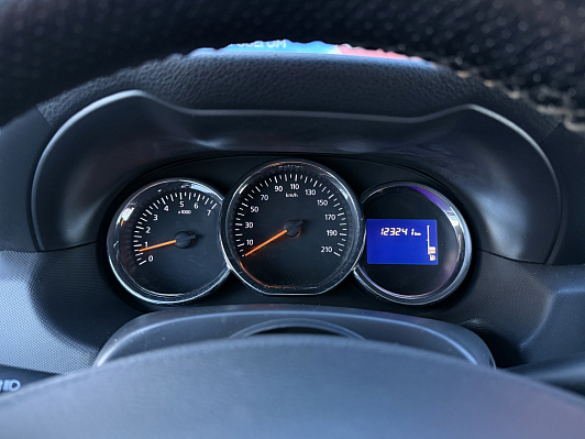 Renault Duster Expression, 2017 года, пробег 123200 км