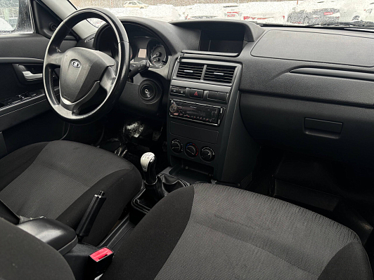 Lada (ВАЗ) Priora Standard 21702-40-050, 2018 года, пробег 135295 км