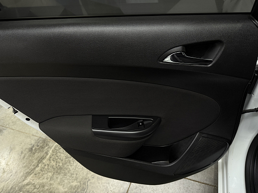 Opel Astra Cosmo, 2013 года, пробег 202876 км