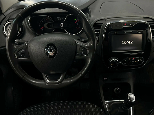 Renault Kaptur Style, 2017 года, пробег 125000 км