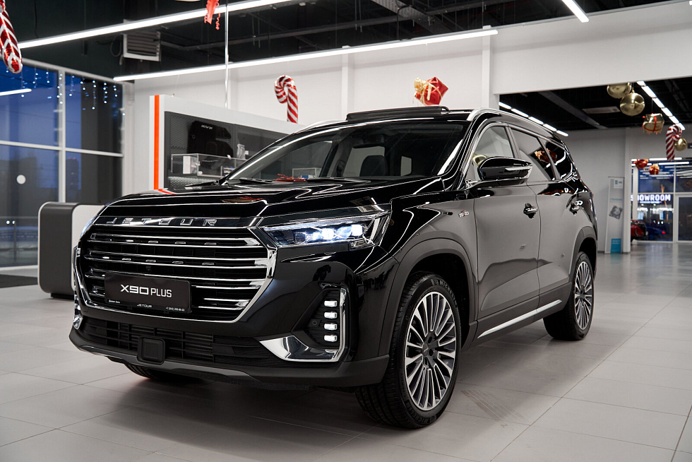 Jetour X90+ Премиум 7 мест, черный
