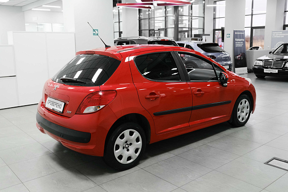 Peugeot 207 Envy, 2009 года, пробег 197615 км
