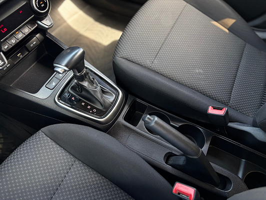 Kia Rio Luxe, 2021 года, пробег 130247 км