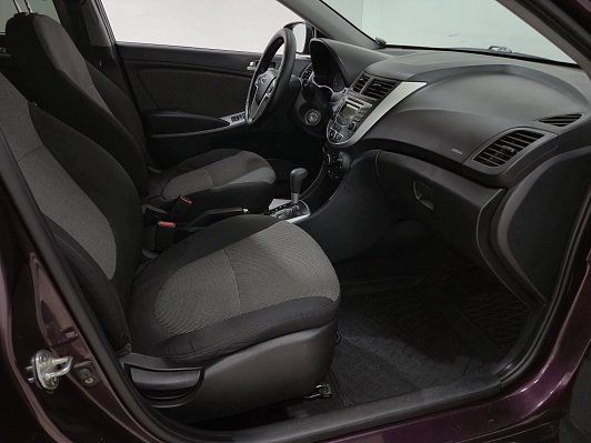 Hyundai Solaris, 2012 года, пробег 262092 км