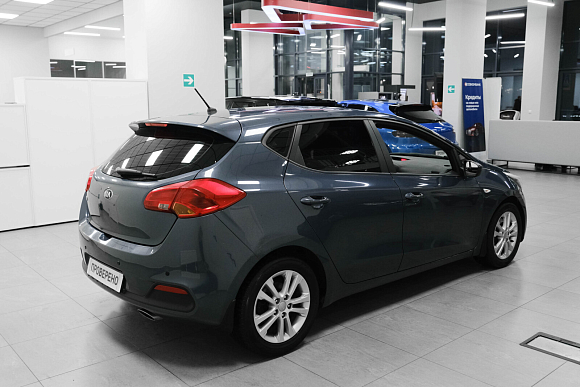 Kia Ceed Luxe, 2014 года, пробег 99000 км