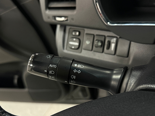 Toyota Highlander, 2013 года, пробег 228793 км