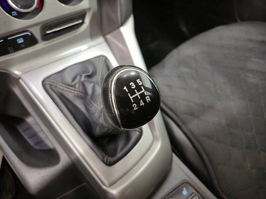 Ford Focus Trend, 2012 года, пробег 233777 км