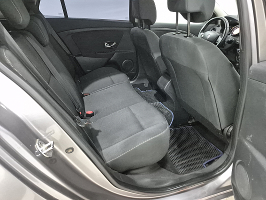 Renault Megane, 2010 года, пробег 235128 км