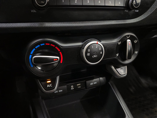 Kia Rio Comfort, 2019 года, пробег 61099 км