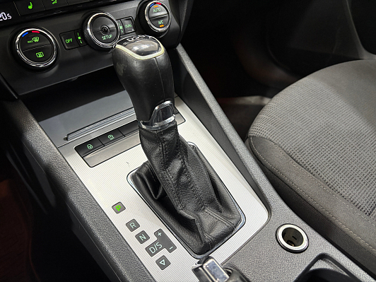 Skoda Octavia, 2014 года, пробег 331800 км