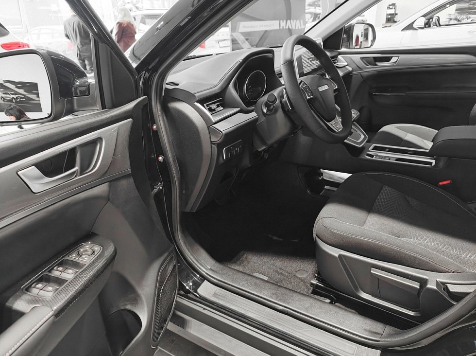 Haval M6 Оптимум, черный