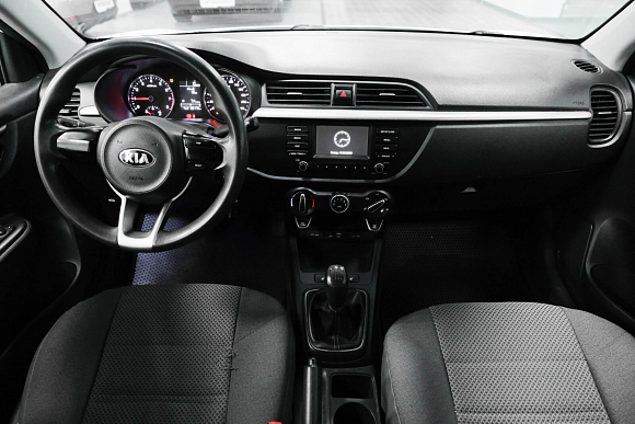 Kia Rio Comfort, 2017 года, пробег 180163 км