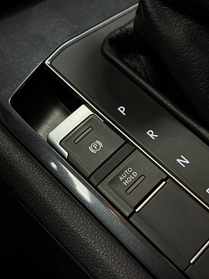 Volkswagen Tiguan Winter Edition, 2019 года, пробег 123369 км