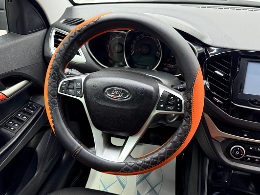 Lada (ВАЗ) Vesta Luxe Multimedia, 2018 года, пробег 46461 км