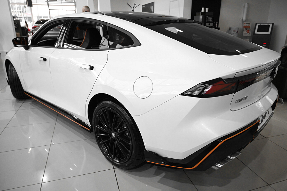 Changan UNI-V Техно, белый