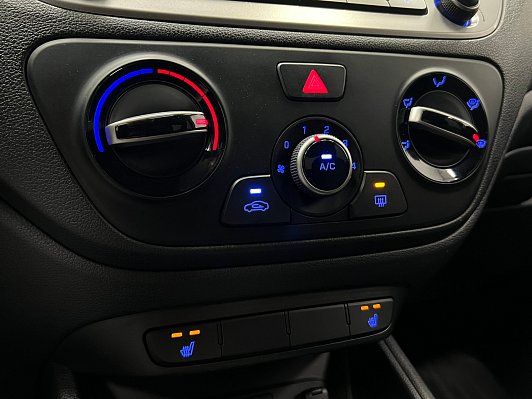 Hyundai Solaris Active, 2018 года, пробег 108000 км