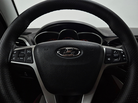 Lada (ВАЗ) Vesta Luxe, 2018 года, пробег 83829 км