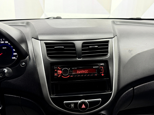 Hyundai Solaris Active, 2014 года, пробег 215176 км