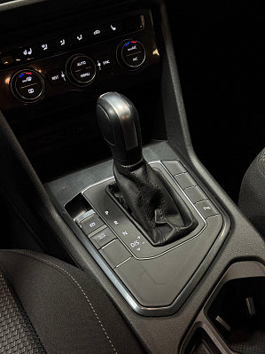 Volkswagen Tiguan Winter Edition, 2019 года, пробег 123369 км