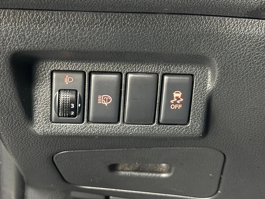 Nissan X-Trail SE High, 2012 года, пробег 208000 км