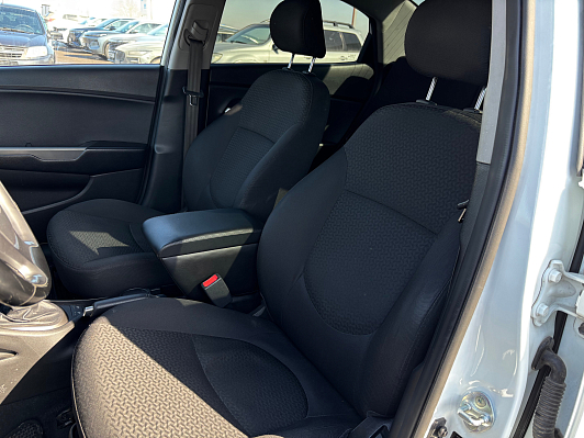 Kia Rio Luxe, 2015 года, пробег 169600 км